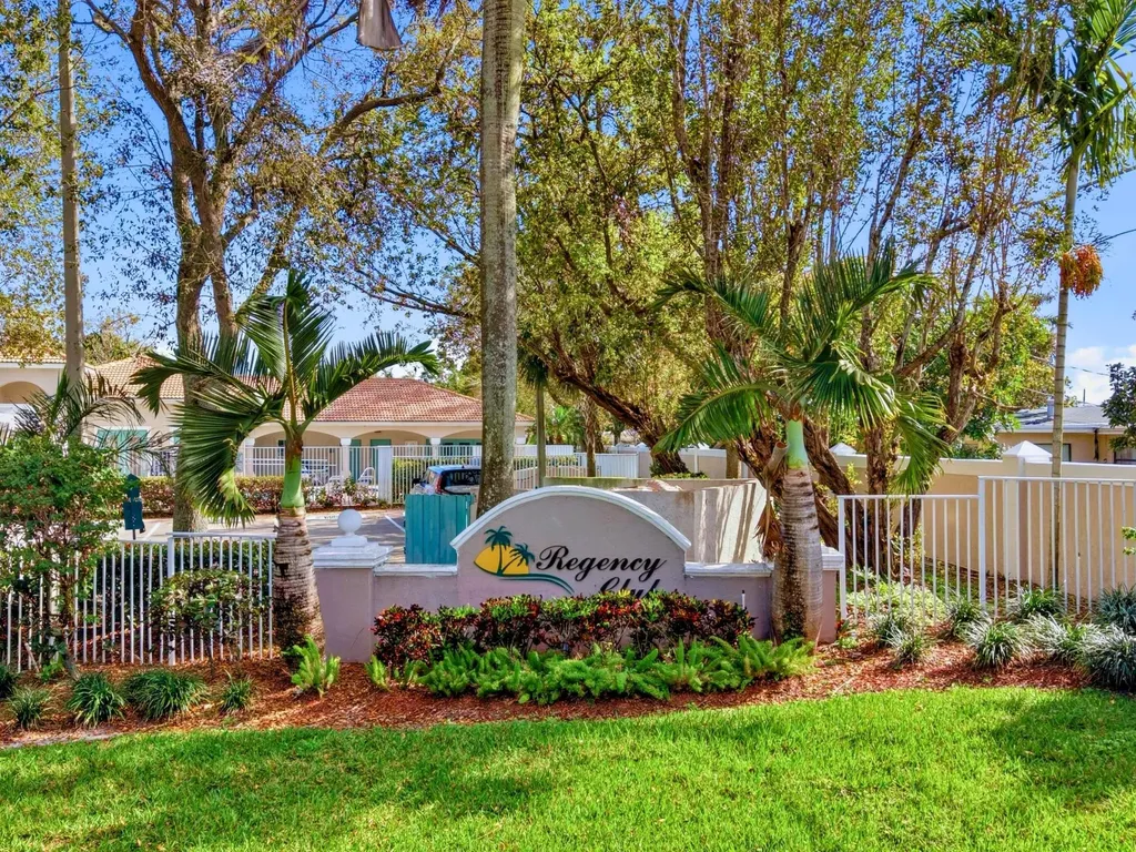 2920 E Aragon Boulevard Sunrise FL 33313