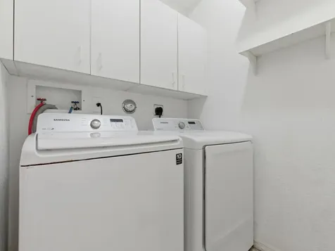 2920 E Aragon Boulevard Sunrise FL 33313
