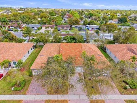 2920 E Aragon Boulevard Sunrise FL 33313