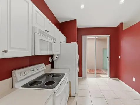 2920 E Aragon Boulevard Sunrise FL 33313