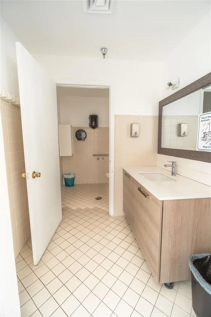 49 N Federal Highway Dania Beach FL 33004