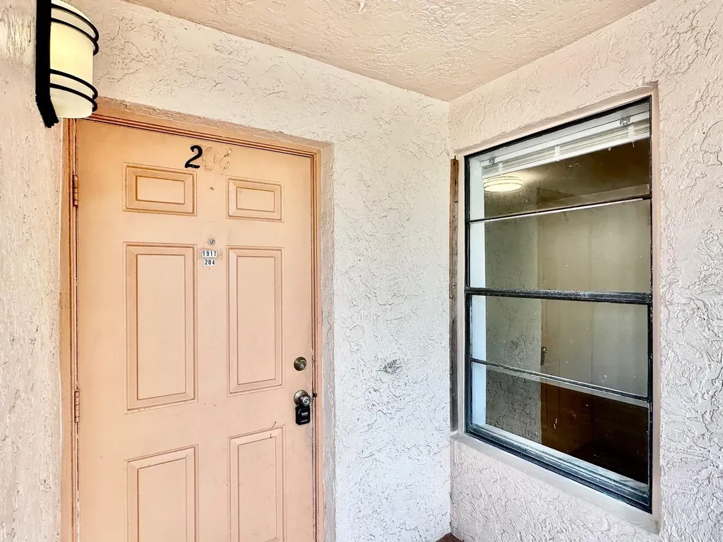 1917 NW 94th Avenue Coral Springs FL 33071