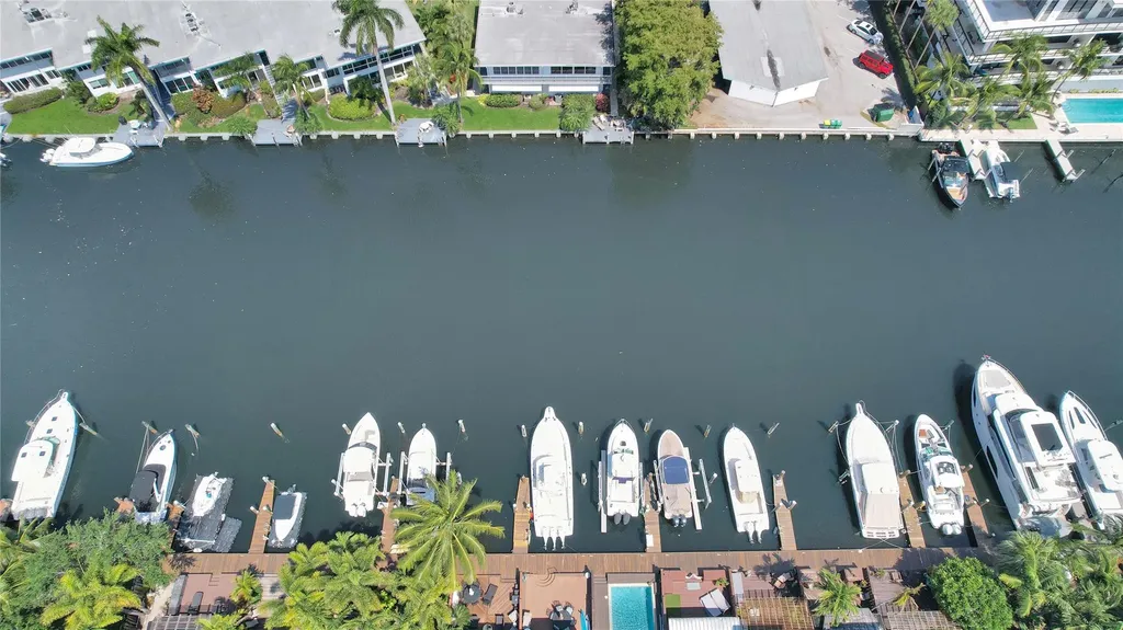 424 Hendricks Isle Fort Lauderdale FL 33301