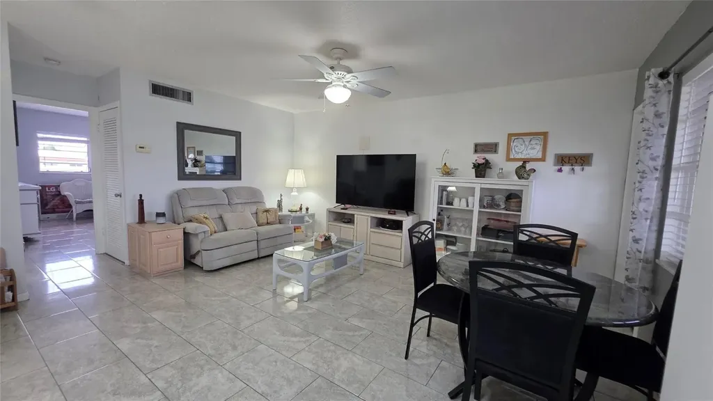 5300 Washington Street Hollywood FL 33021