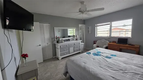 5300 Washington Street Hollywood FL 33021