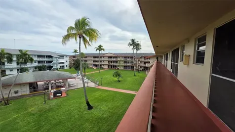 5300 Washington Street Hollywood FL 33021