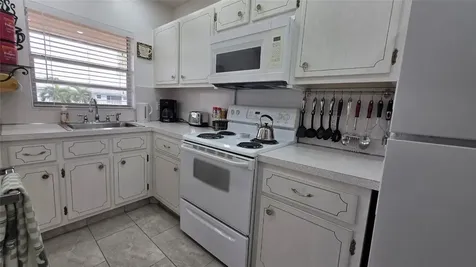 5300 Washington Street Hollywood FL 33021