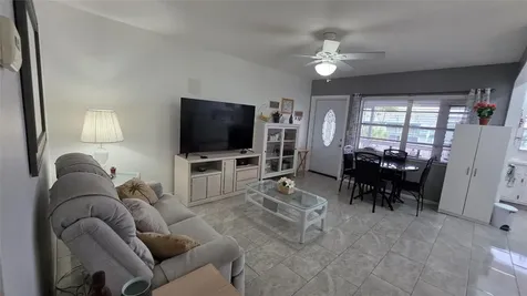 5300 Washington Street Hollywood FL 33021
