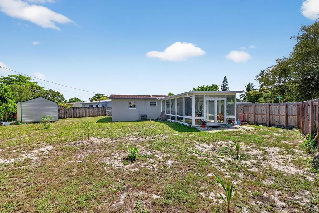 300 SW 25th Avenue Fort Lauderdale FL 33312
