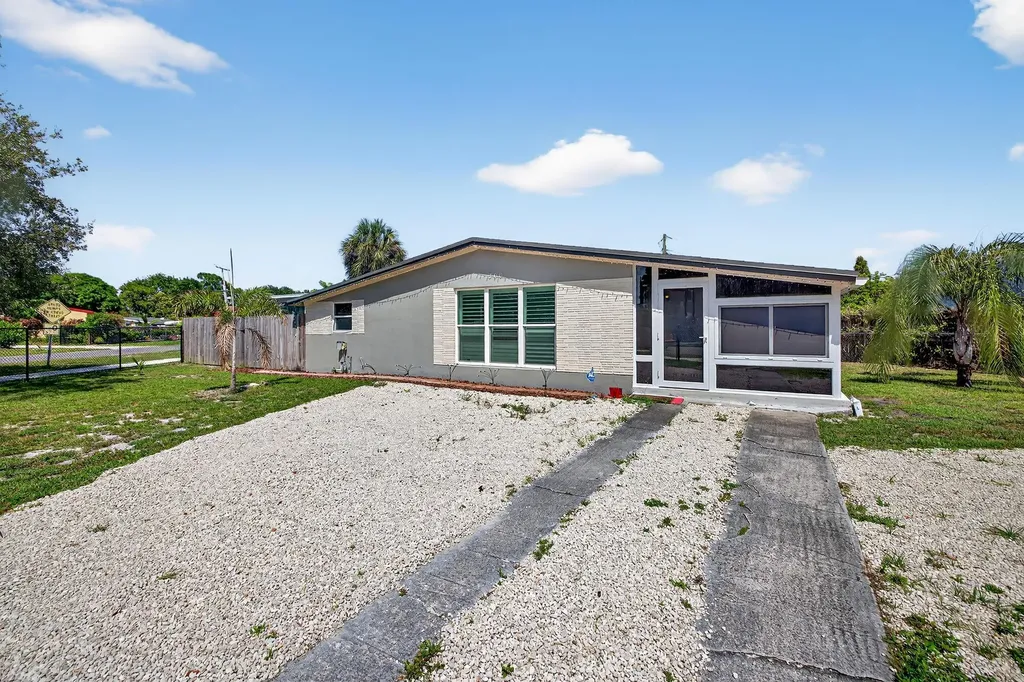 300 SW 25th Avenue Fort Lauderdale FL 33312