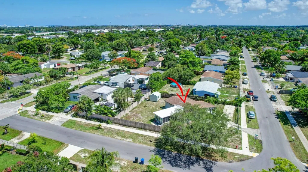 300 SW 25th Avenue Fort Lauderdale FL 33312