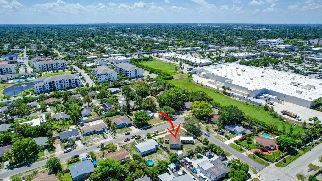 300 SW 25th Avenue Fort Lauderdale FL 33312