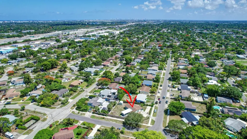 300 SW 25th Avenue Fort Lauderdale FL 33312
