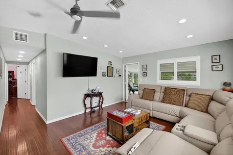 300 SW 25th Avenue Fort Lauderdale FL 33312