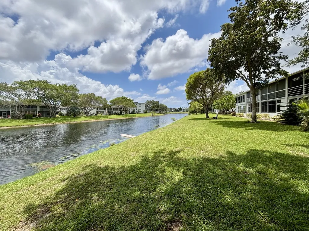 39 Tilford B Deerfield Beach FL 33442