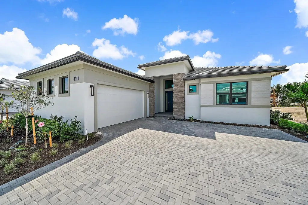 9513 St Germain Drive Palm Beach Gardens FL 33412