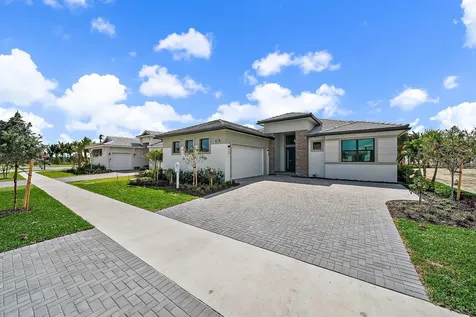 9513 St Germain Drive Palm Beach Gardens FL 33412
