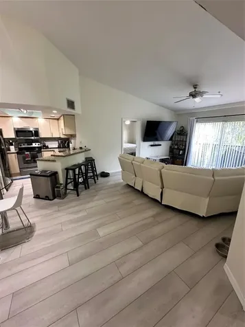 2131 SE 10th Avenue Fort Lauderdale FL 33316
