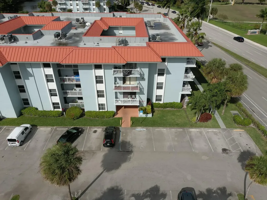 505 S Pine Island Road Fort Lauderdale FL 33324