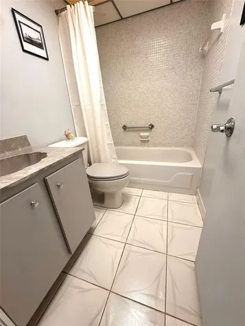 7950 W Mcnab Road Tamarac FL 33321