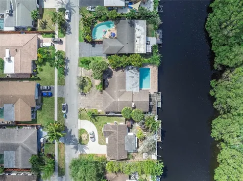 1678 NW 36th Court Oakland Park FL 33309