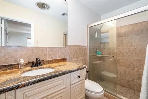 1512 E Hawthorne Circle Hollywood FL 33021