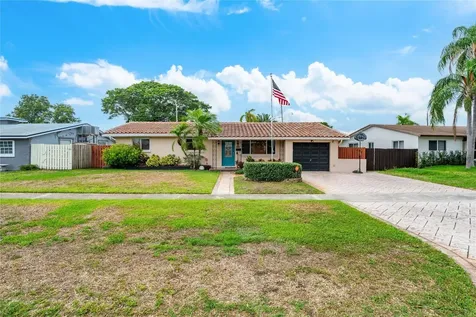 1512 E Hawthorne Circle Hollywood FL 33021