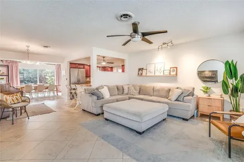 1512 E Hawthorne Circle Hollywood FL 33021