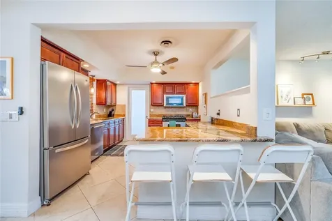 1512 E Hawthorne Circle Hollywood FL 33021