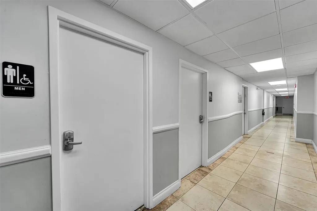 1400 E Oakland Park Boulevard Oakland Park FL 33334