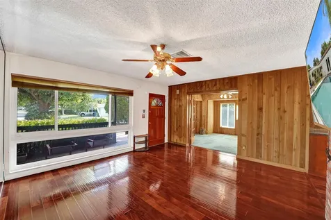 4731 NE 13 Avenue Oakland Park FL 33334