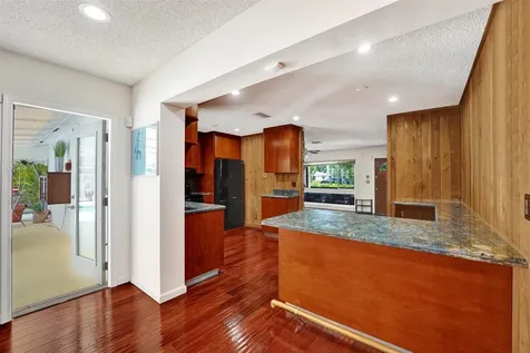 4731 NE 13 Avenue Oakland Park FL 33334
