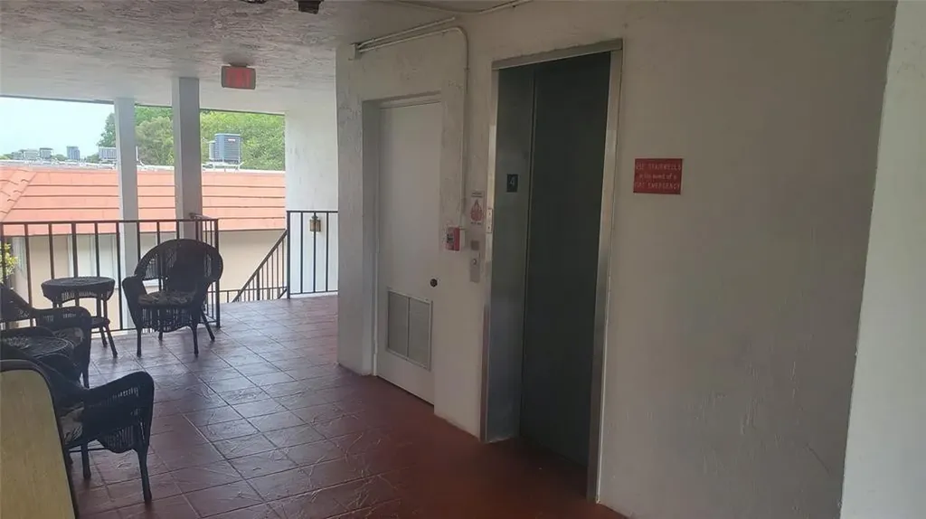 3910 Crystal Lake Drive Deerfield Beach FL 33064