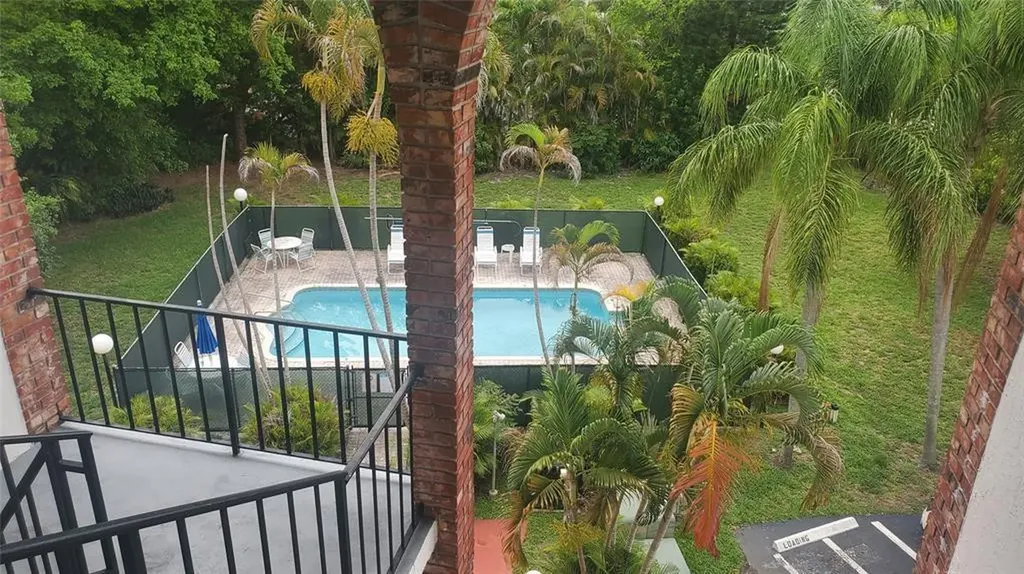 3910 Crystal Lake Drive Deerfield Beach FL 33064