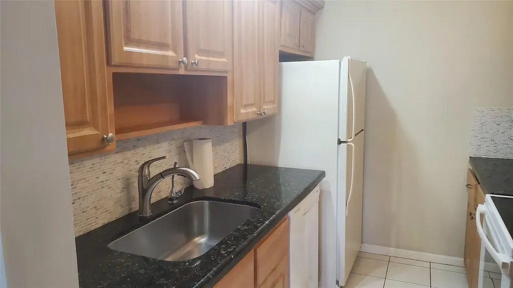3910 Crystal Lake Drive Deerfield Beach FL 33064