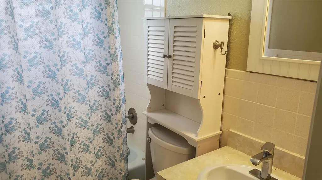 3910 Crystal Lake Drive Deerfield Beach FL 33064