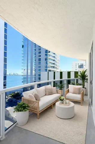 601 NE 23rd Street Miami FL 33137