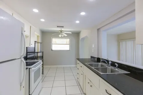 4513 NW 44th Street Tamarac FL 33319