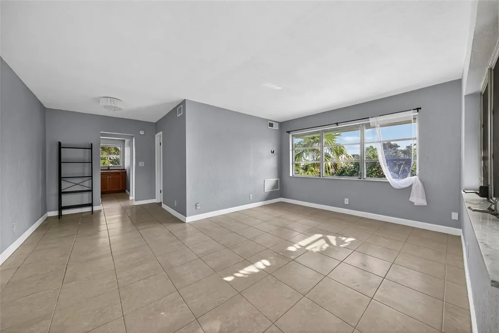 1900 NE 8th Court Fort Lauderdale FL 33304