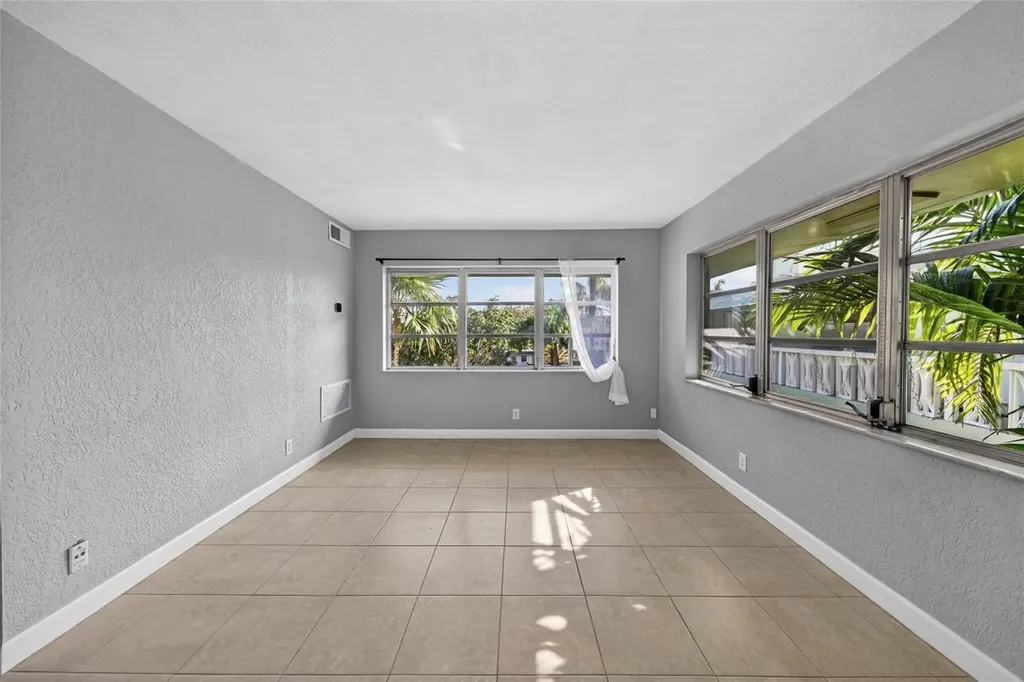 1900 NE 8th Court Fort Lauderdale FL 33304