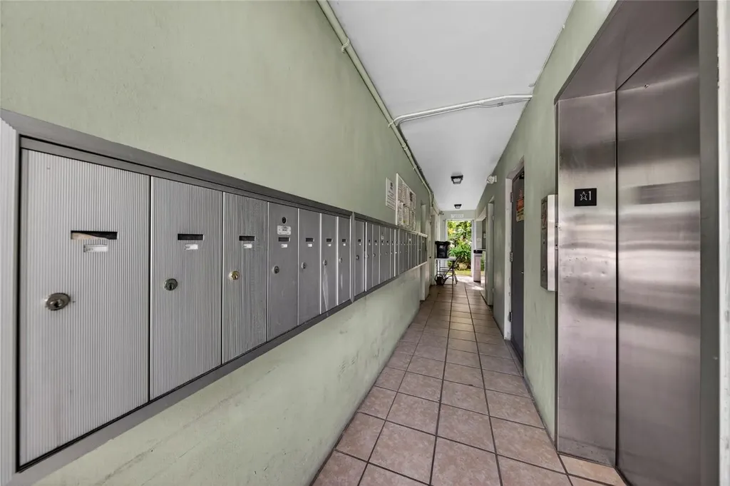 1900 NE 8th Court Fort Lauderdale FL 33304