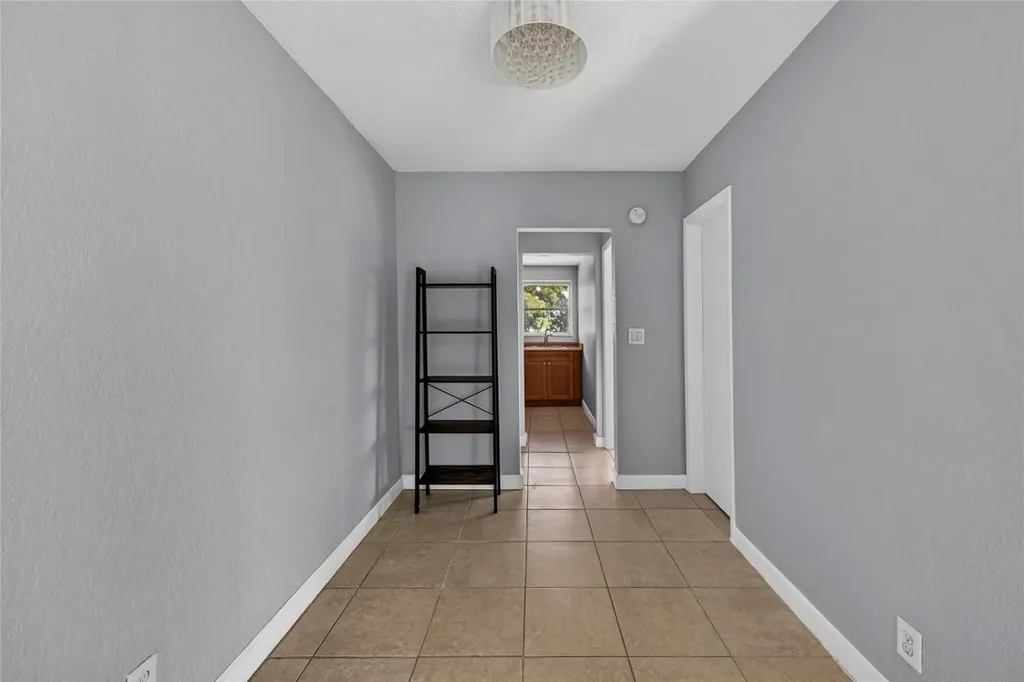 1900 NE 8th Court Fort Lauderdale FL 33304