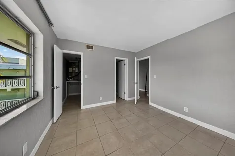 1900 NE 8th Court Fort Lauderdale FL 33304