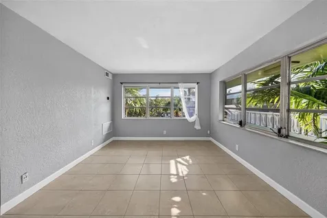 1900 NE 8th Court Fort Lauderdale FL 33304