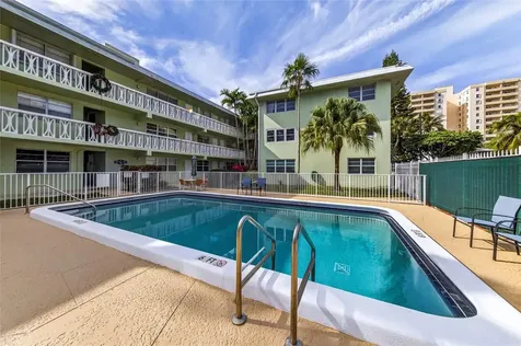 1900 NE 8th Court Fort Lauderdale FL 33304