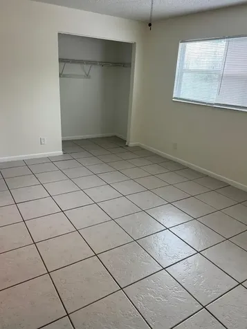 950 SW 74th Avenue North Lauderdale FL 33068