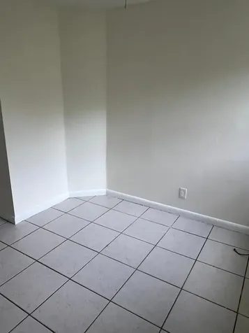 950 SW 74th Avenue North Lauderdale FL 33068