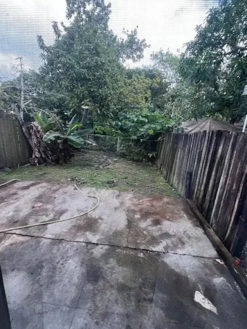 950 SW 74th Avenue North Lauderdale FL 33068