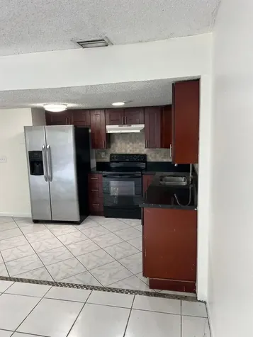 950 SW 74th Avenue North Lauderdale FL 33068