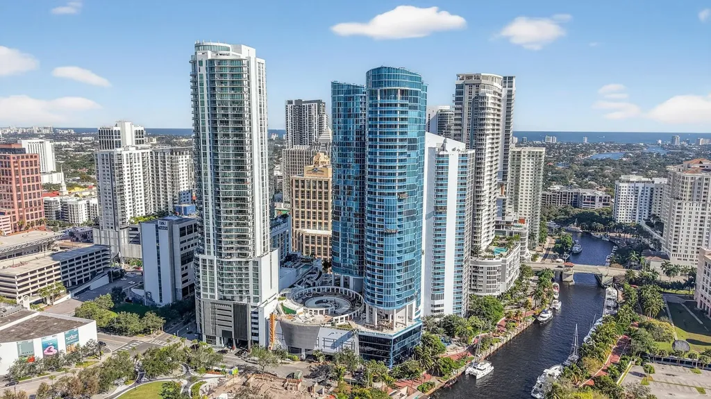 100 E Las Olas Boulevard Fort Lauderdale FL 33301